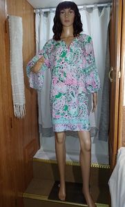 Crown and Ivy Petites PXL, greens, pink, white paisley Boho Babydoll bell sleeve